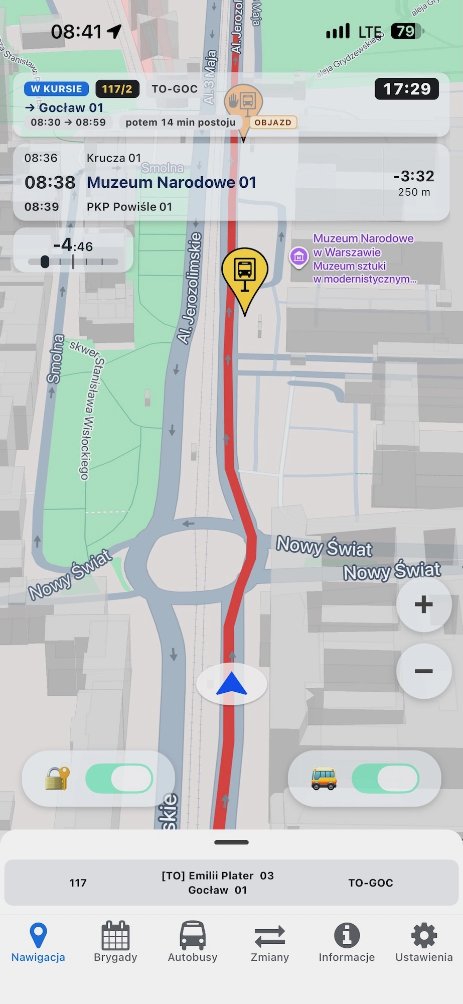 Widok dzienny: linia 114, kurs do Bródna-Podgrodzia, najbliższy przystanek Włościańska 01 o 16:04, odchylenie minus 46 sekund